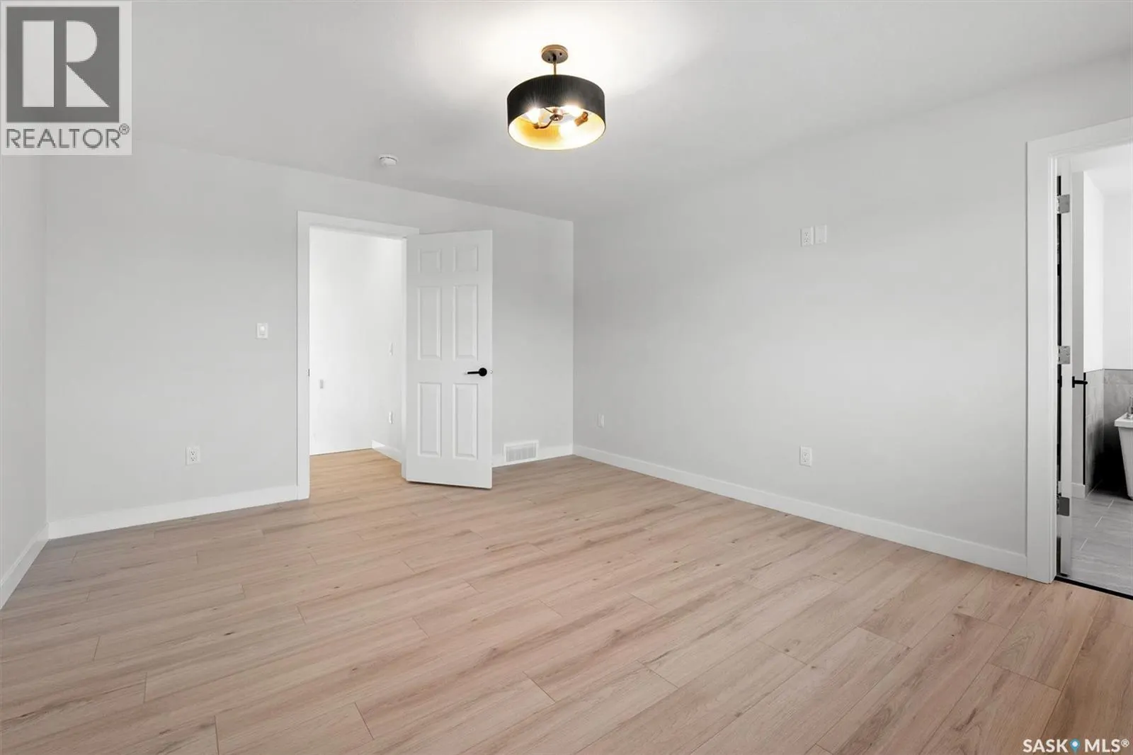206 Flynn BEND