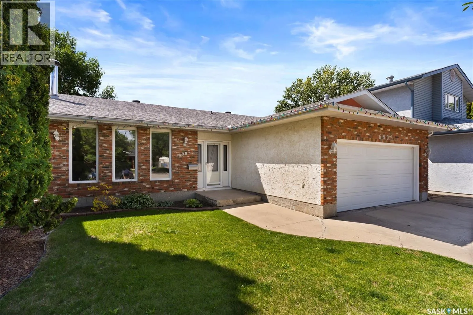 6903 Sherwood DRIVE