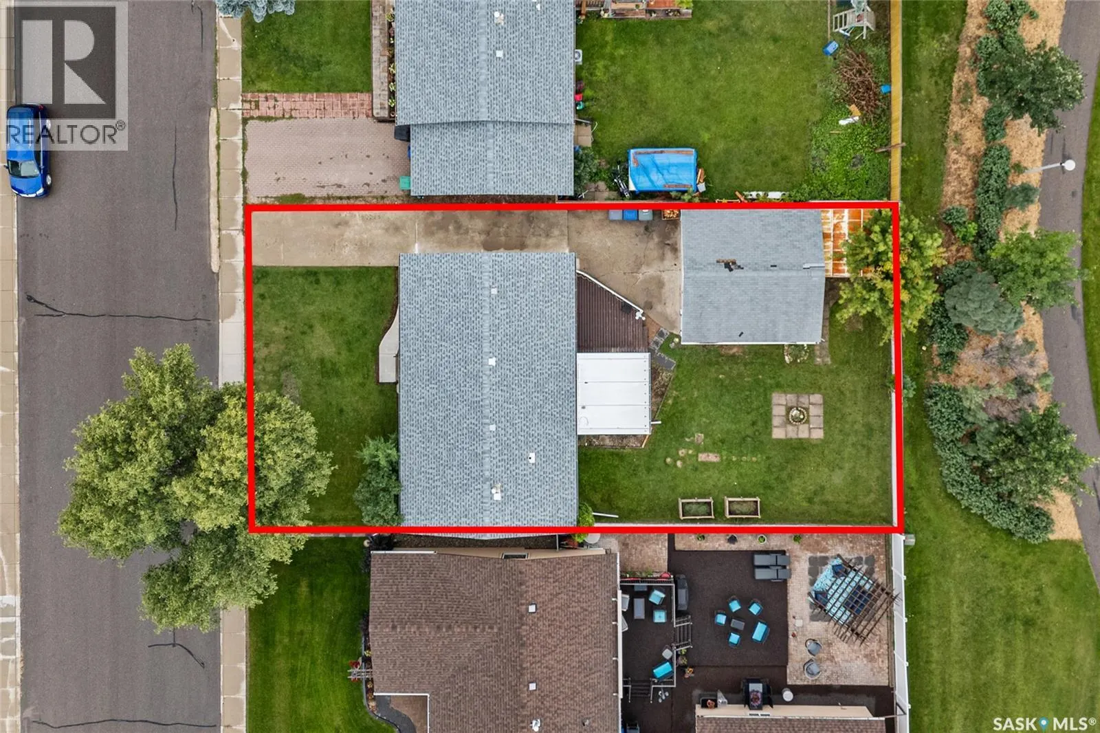 206 Postnikoff CRESCENT
