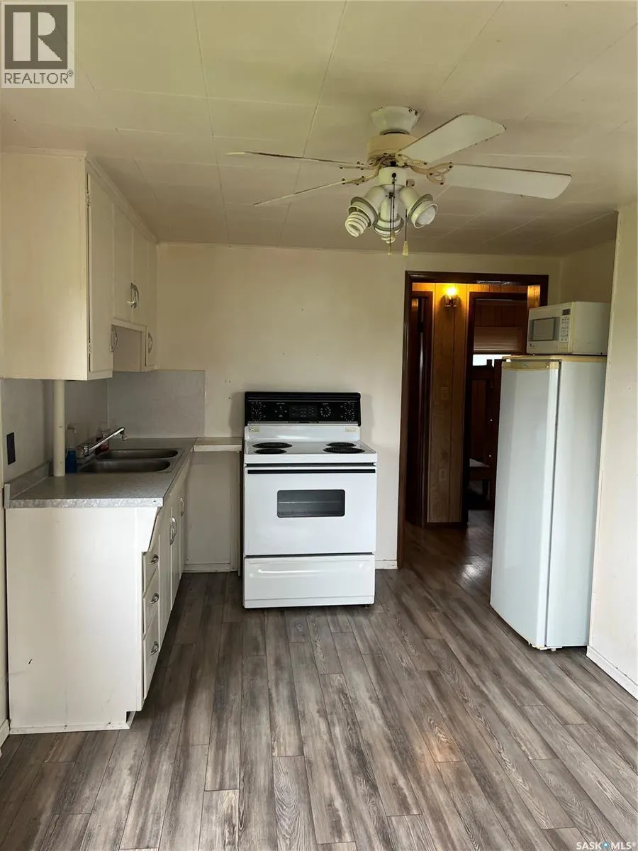 132 Second AVENUE
