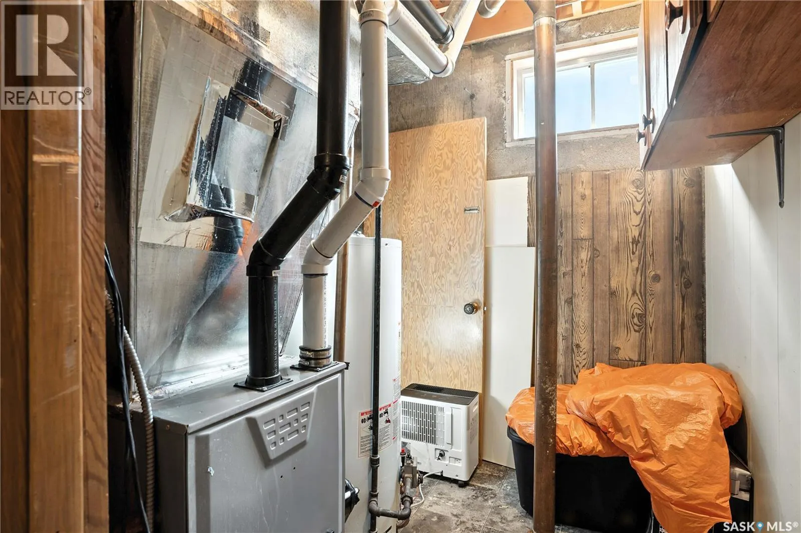 243 25th STREET W