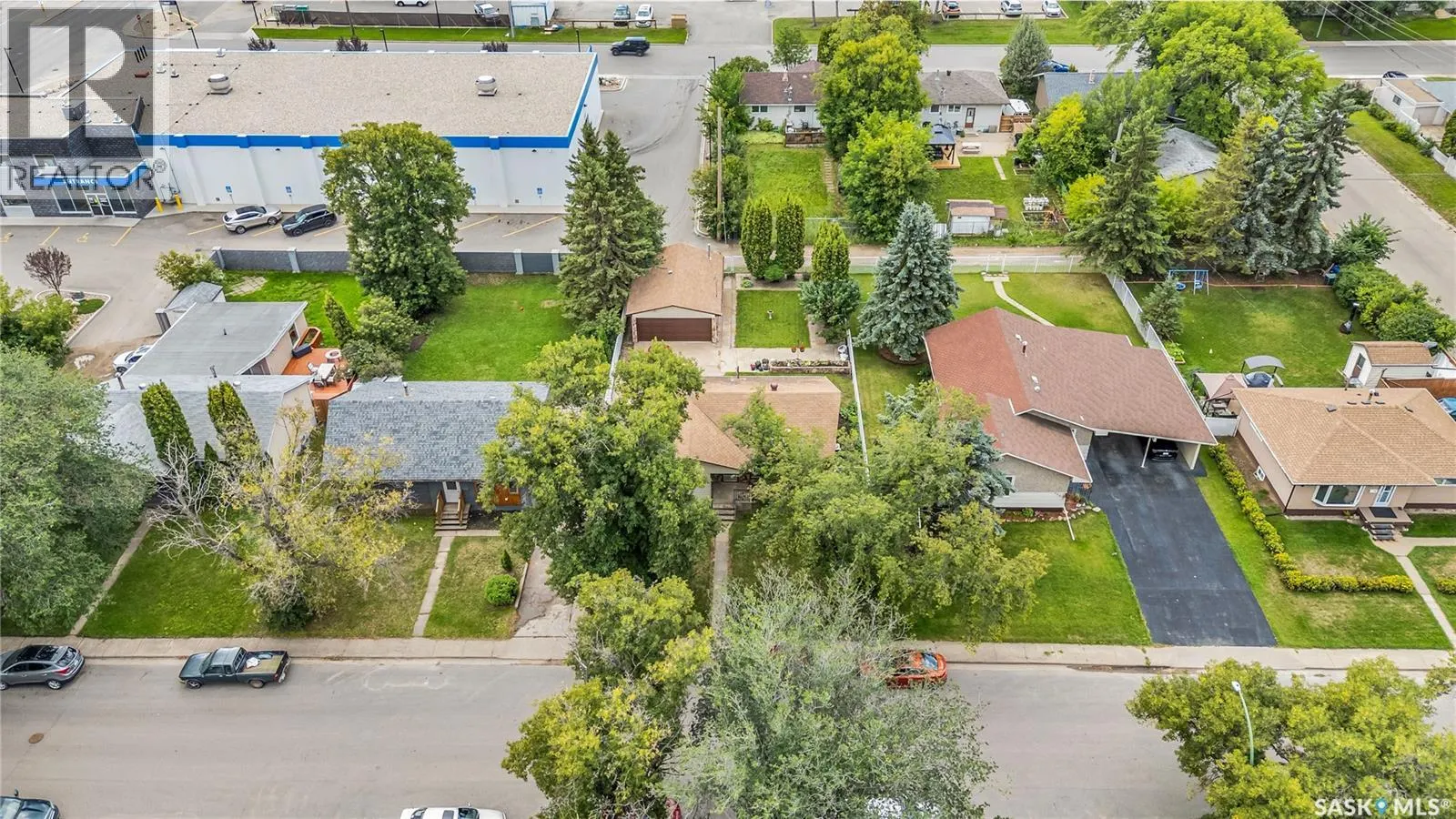 243 25th STREET W