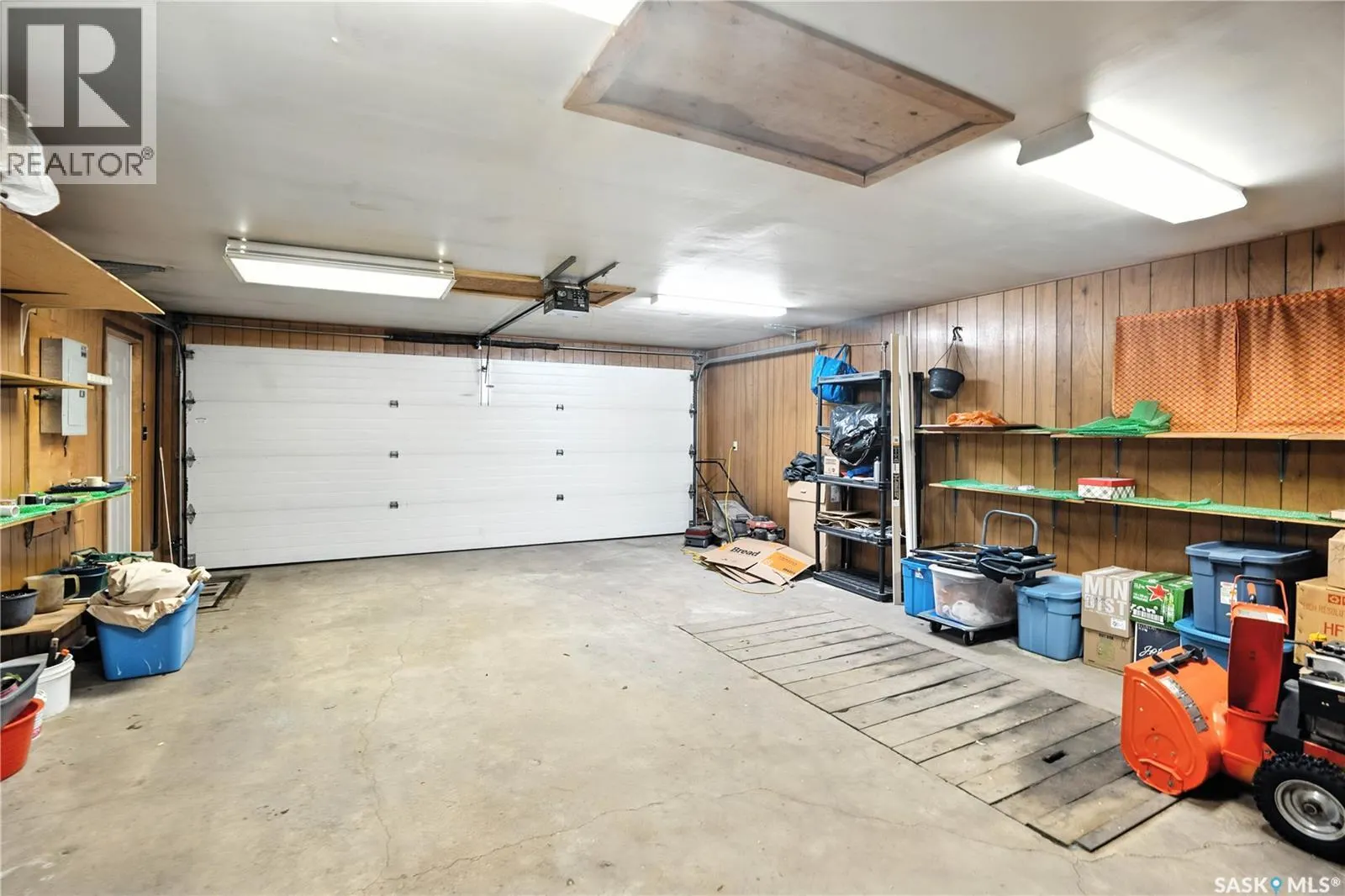 243 25th STREET W