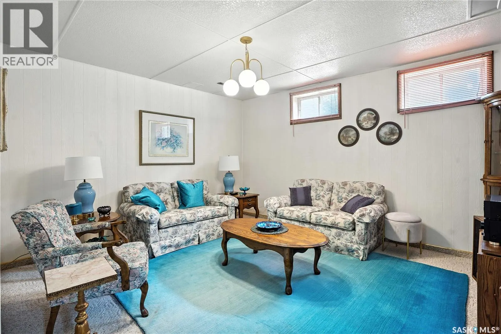 243 25th STREET W