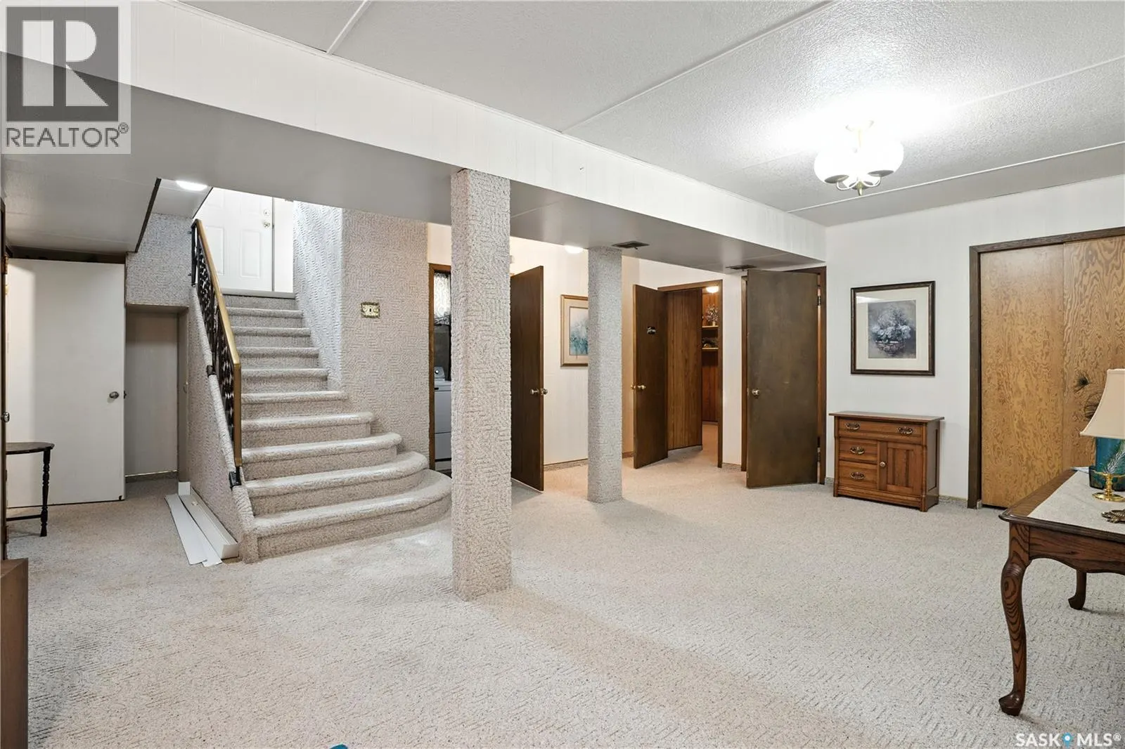 243 25th STREET W