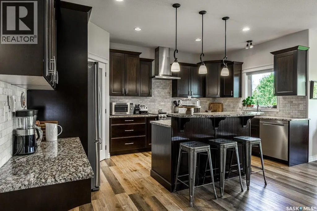 218 Fleming CRESCENT