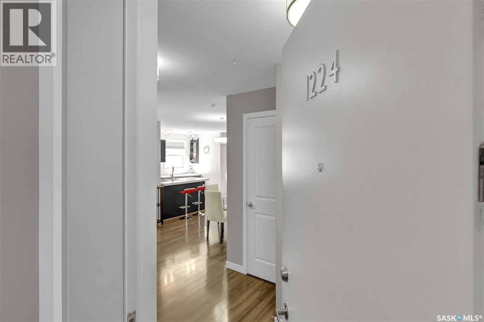 1224 5500 Mitchinson WAY