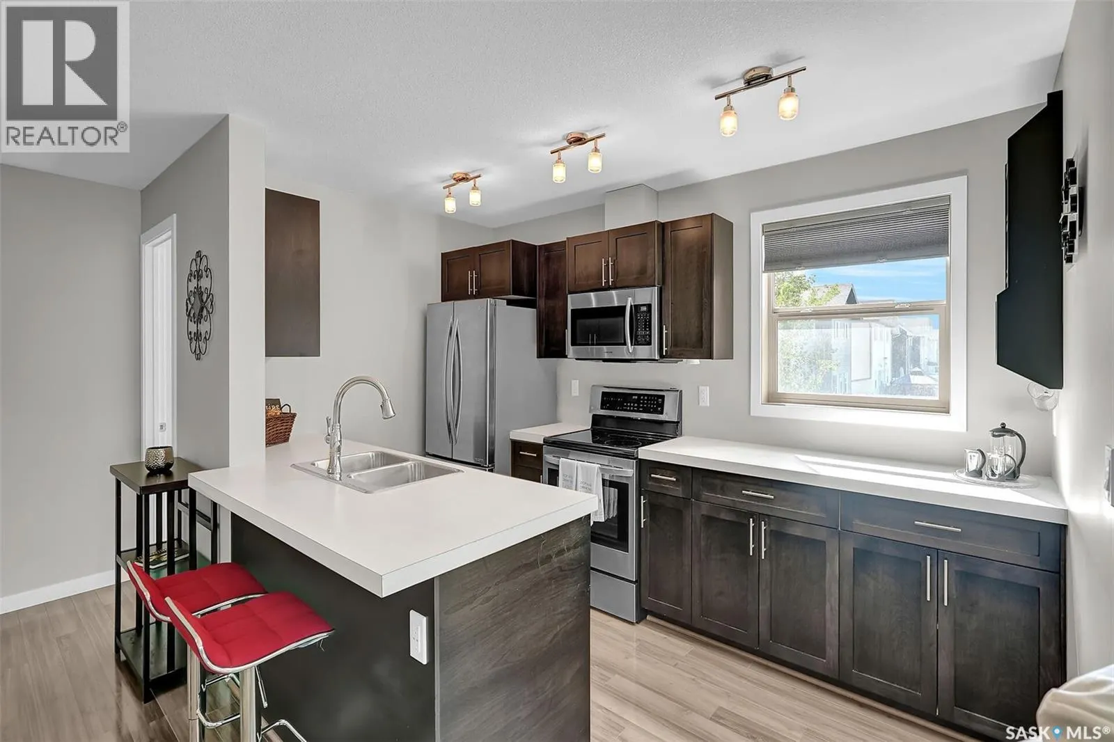 1224 5500 Mitchinson WAY