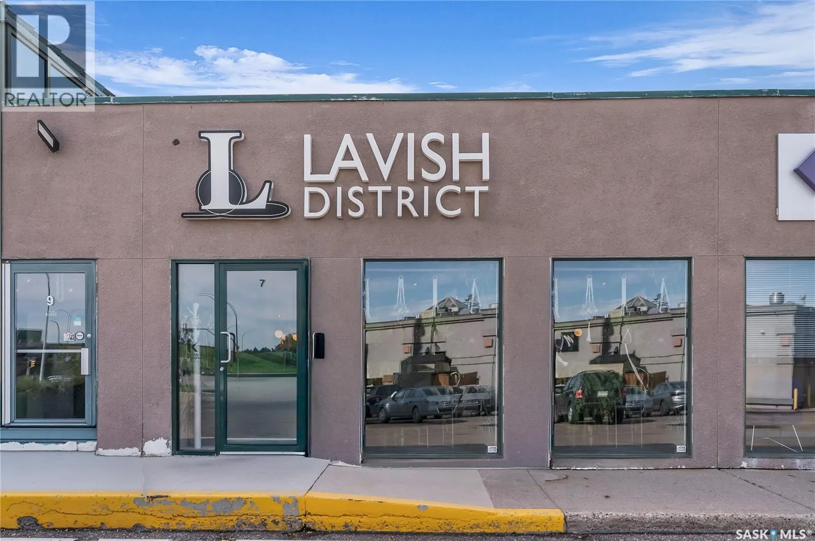 Lavish District