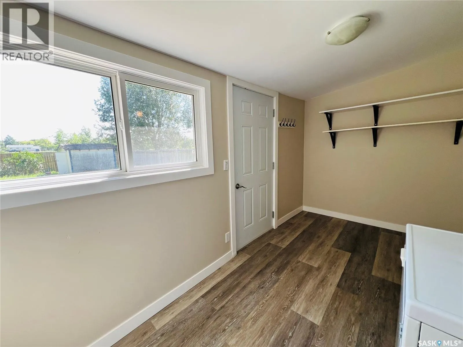 9 11th AVENUE SE