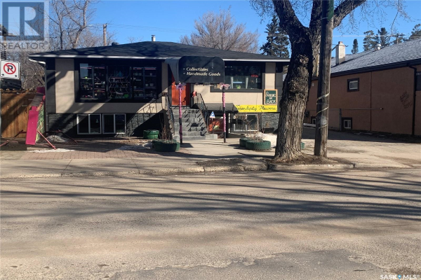 410 33rd STREET W, Saskatoon