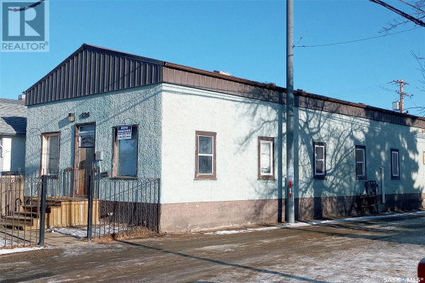 226 D AVENUE S, Saskatoon