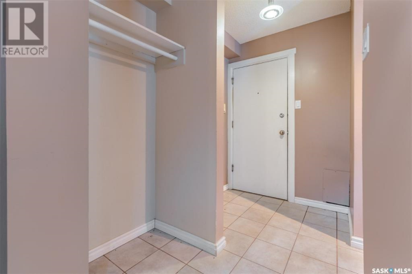 2 208 Lindsay PLACE, Saskatoon