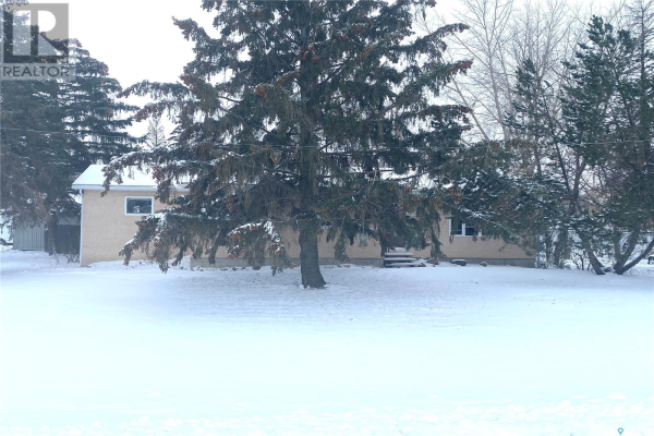 24 MAIN STREET, Clavet