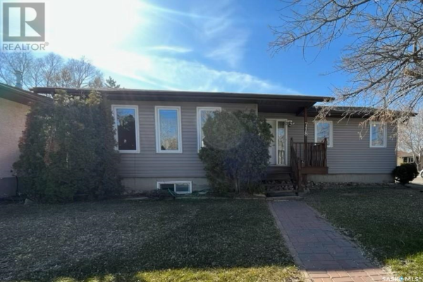718 VANIER DRIVE, Regina