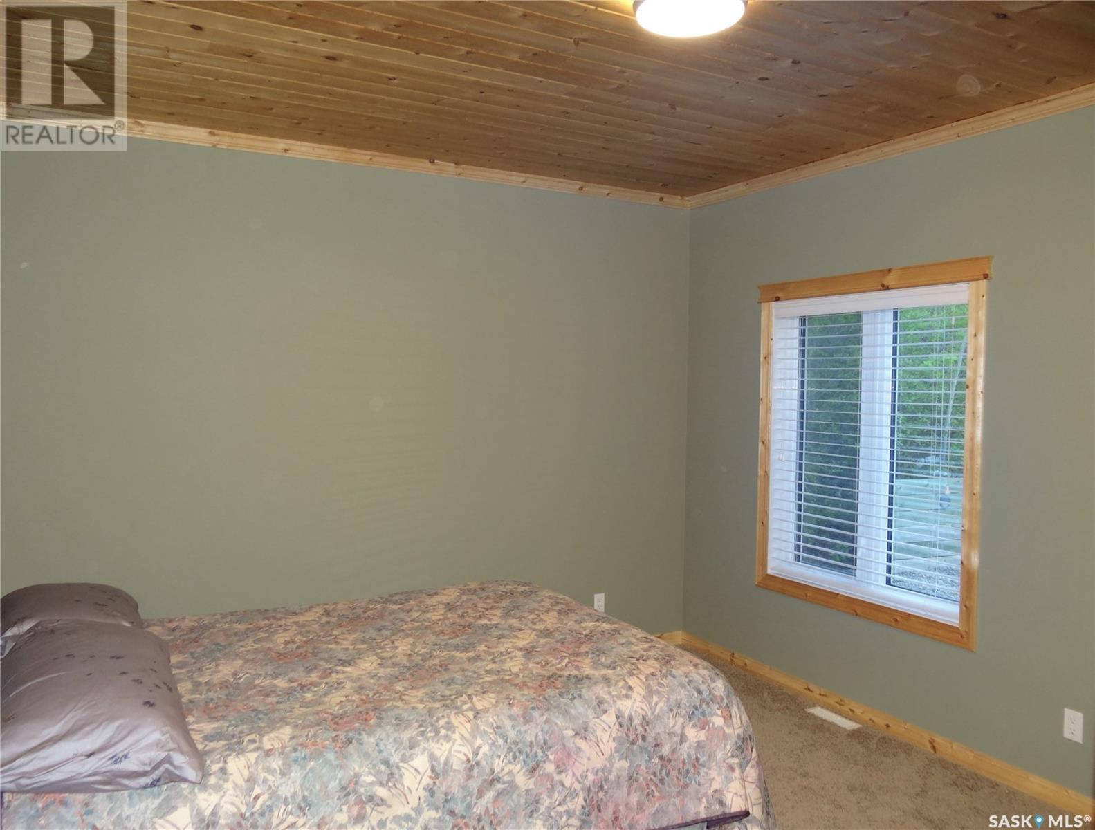 6 Joanette DRIVE