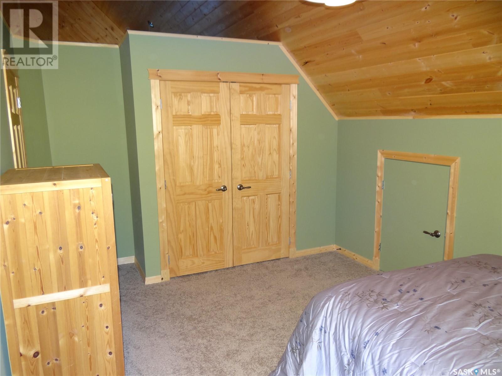 6 Joanette DRIVE