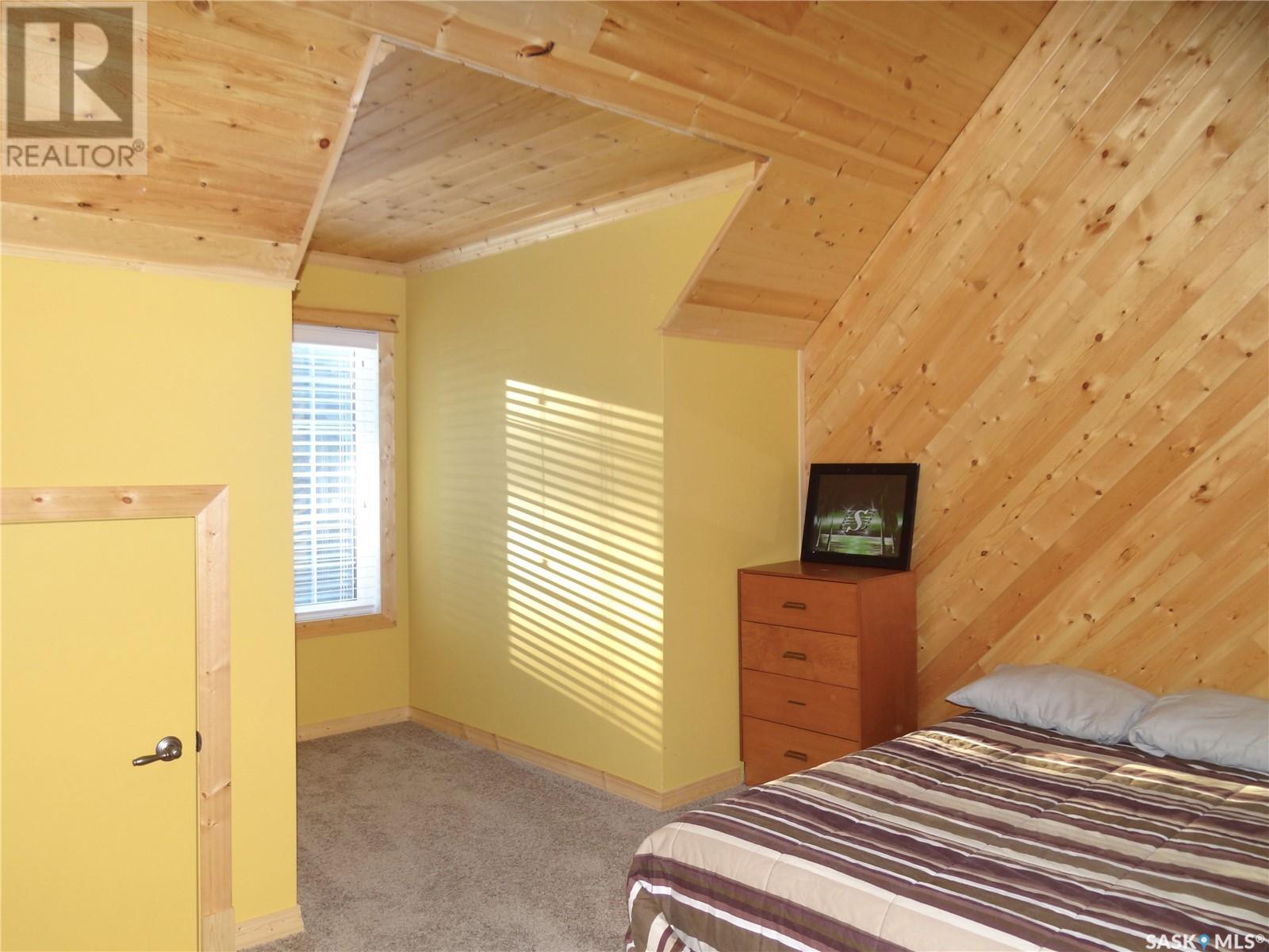 6 Joanette DRIVE