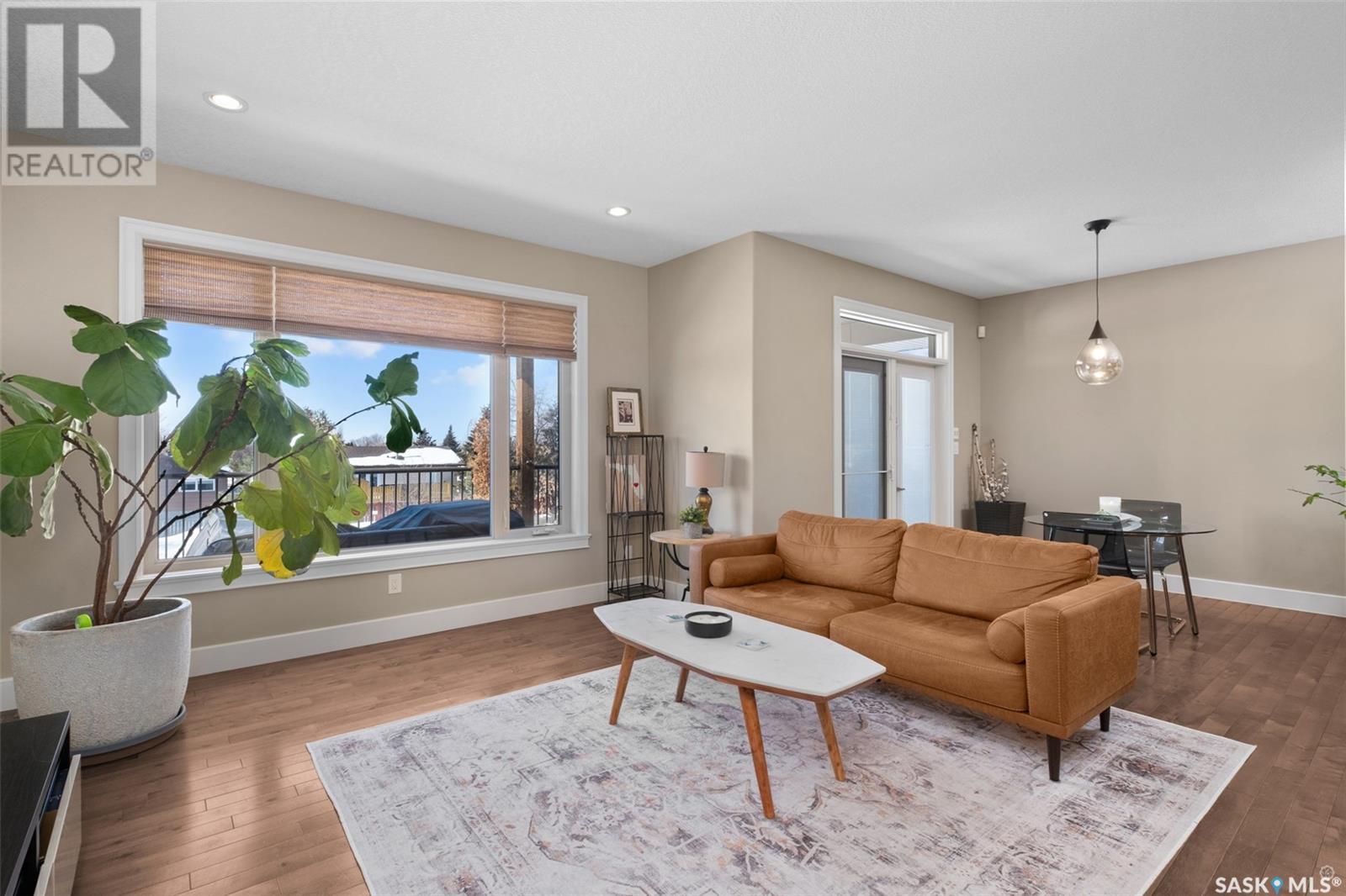 5 Gurney CRESCENT