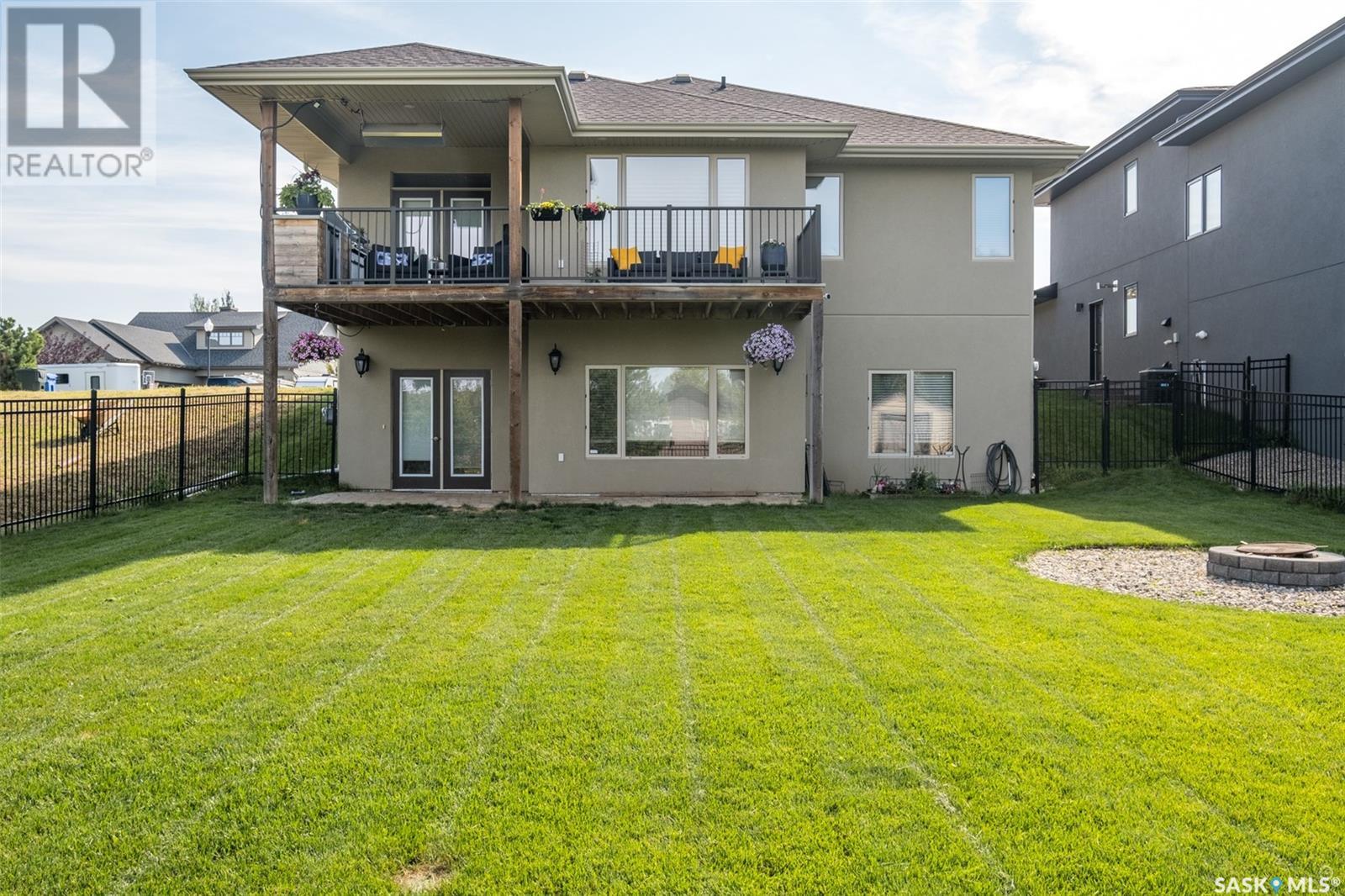 5 Gurney CRESCENT