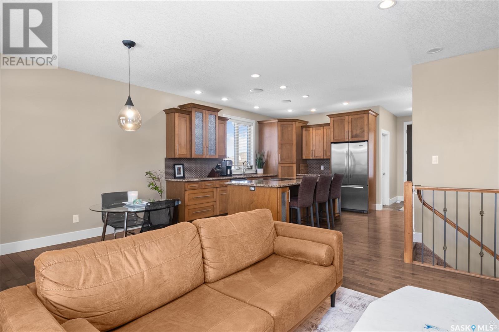 5 Gurney CRESCENT