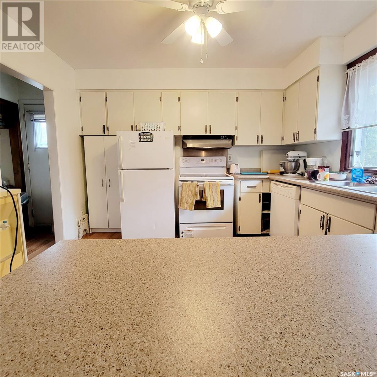 1550 14th AVENUE W