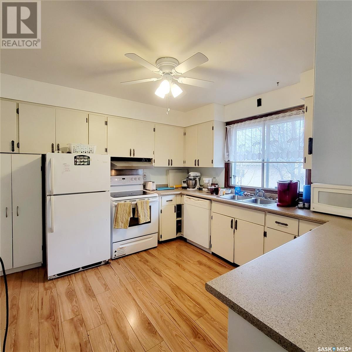 1550 14th AVENUE W