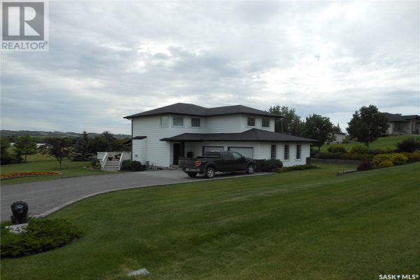 245 7th AVENUE, Lumsden
