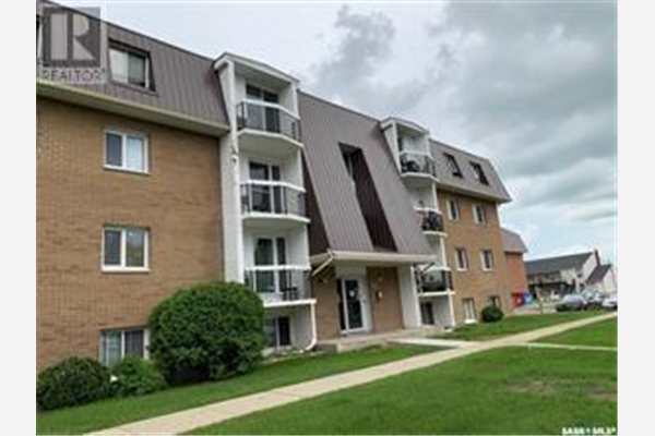 31 51 Centennial STREET, Regina