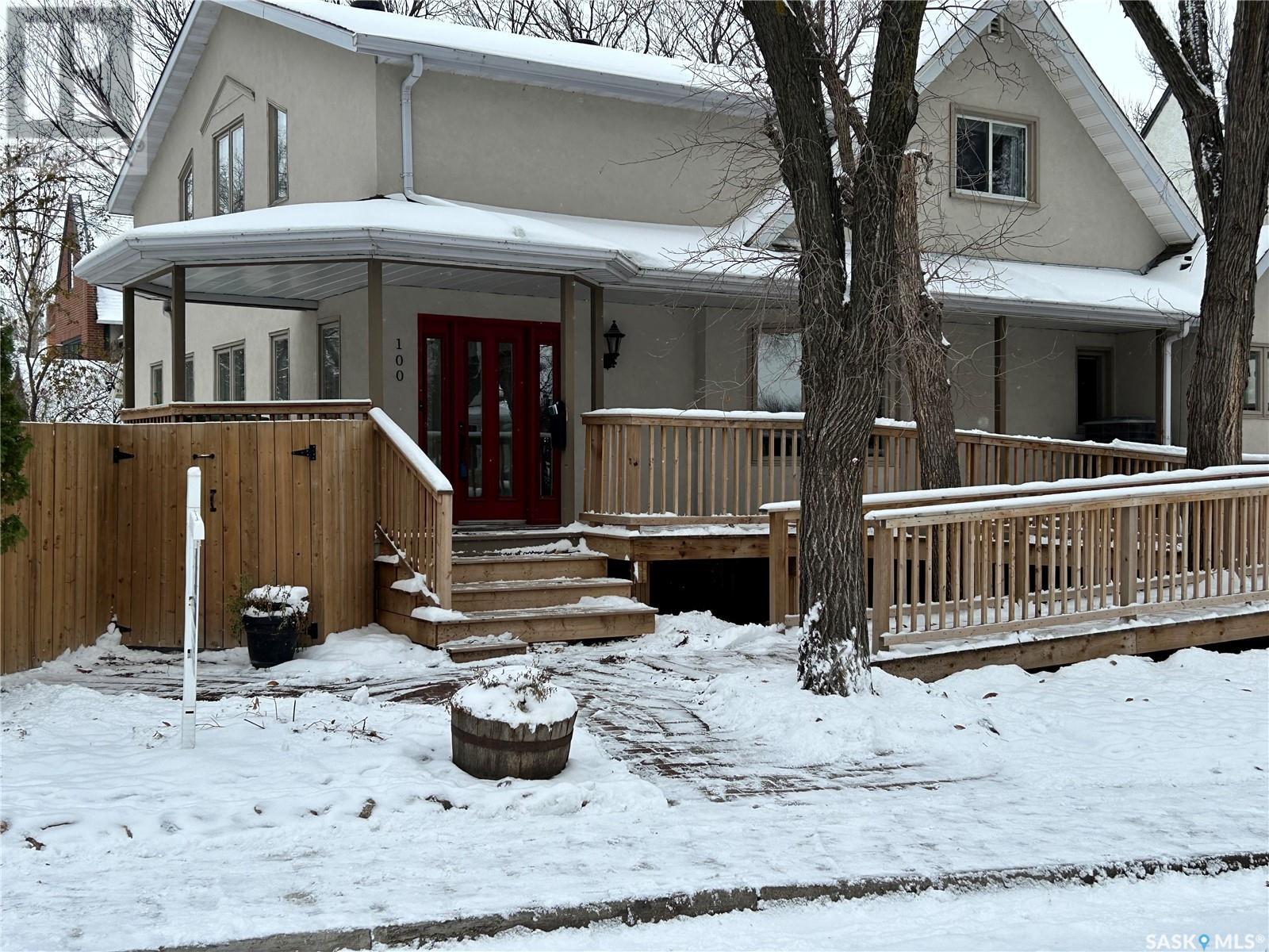 100 CONNAUGHT CRESCENT