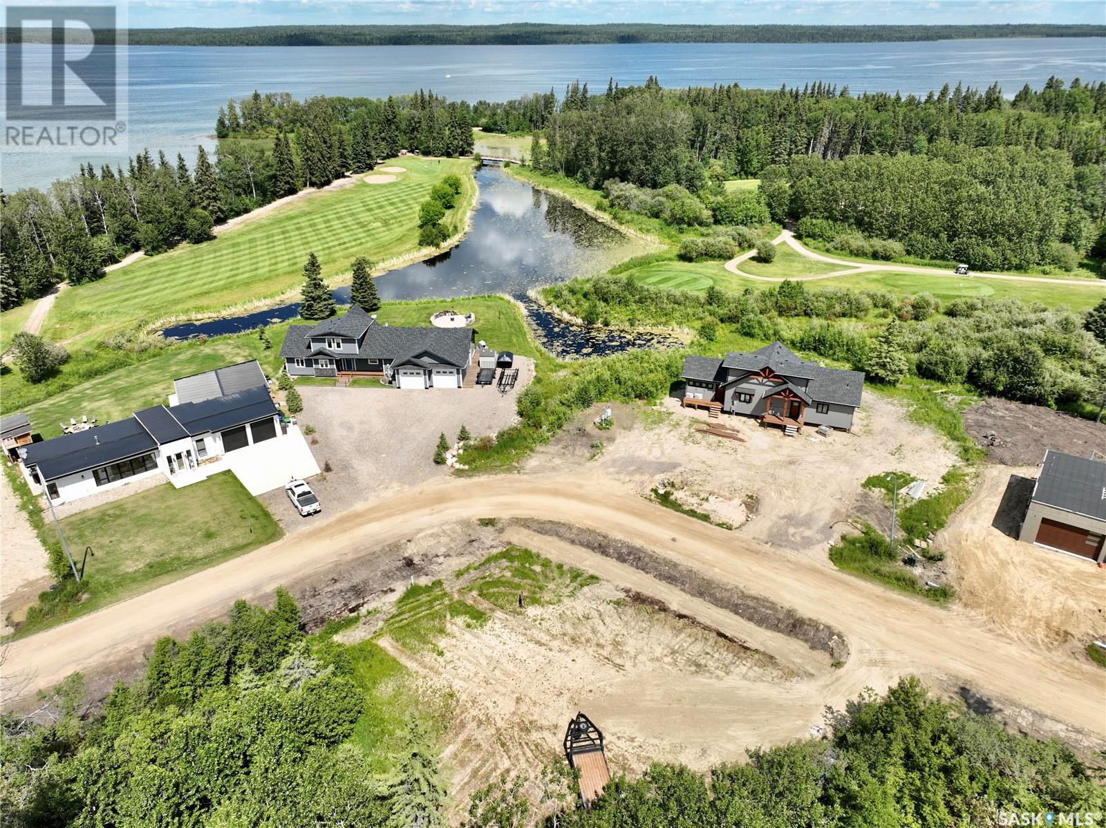 16 Eagle CRESCENT