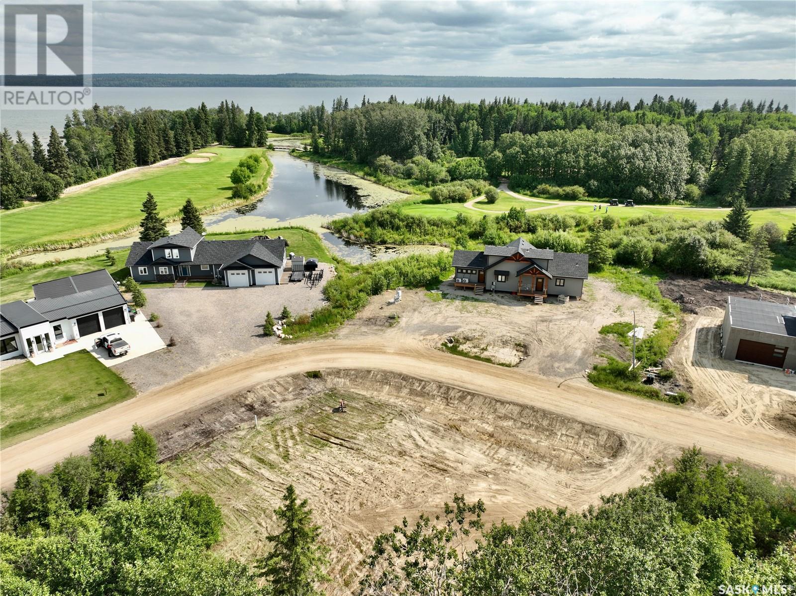 16 Eagle CRESCENT