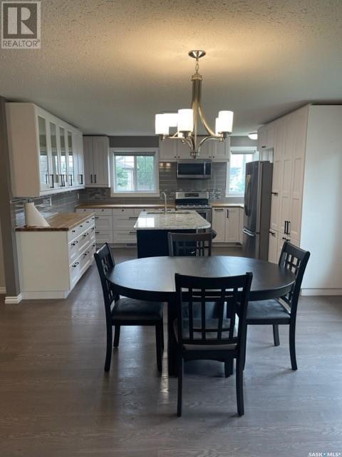 599 32nd STREET W