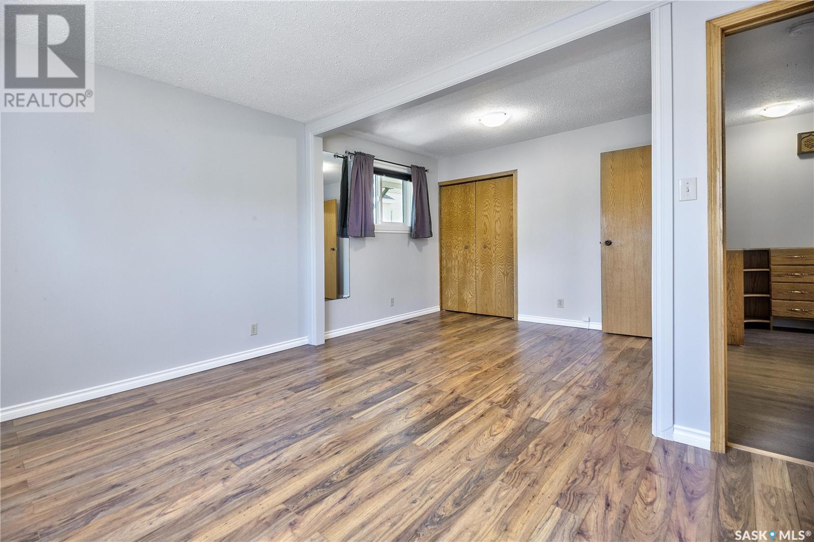 599 32nd STREET W
