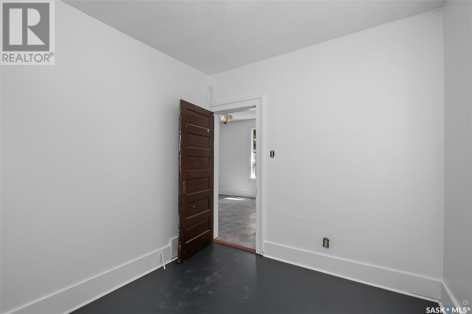 329 19th STREET W