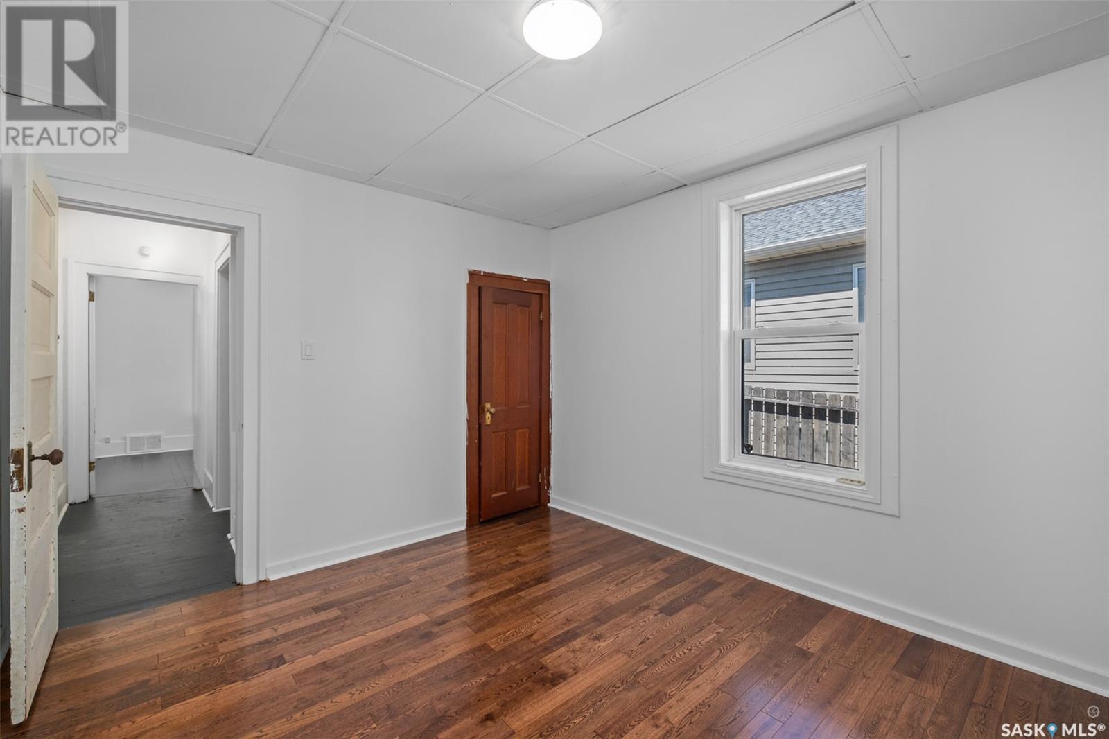 329 19th STREET W