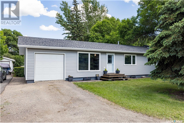 535 Broad STREET, Lumsden