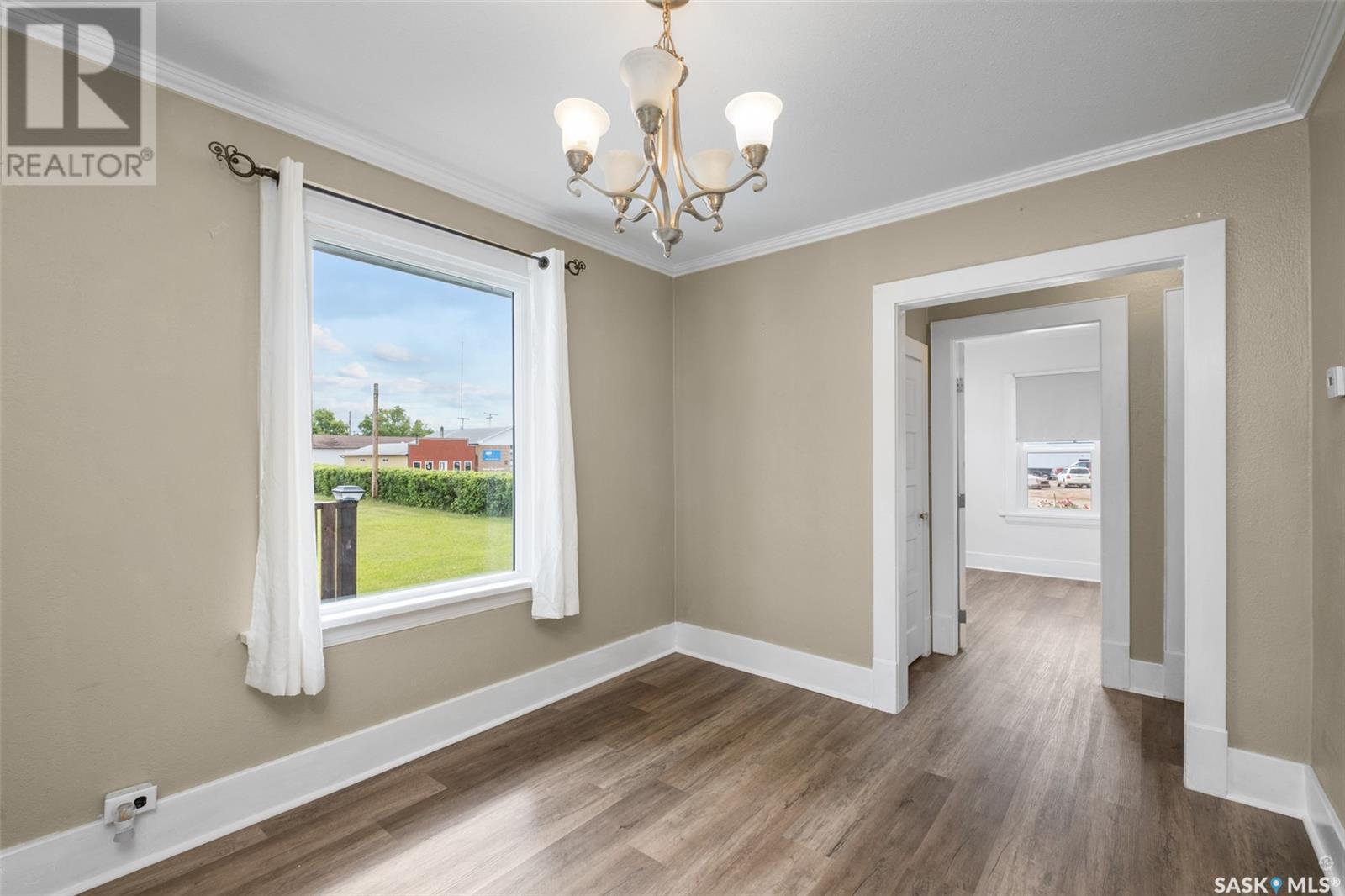 100 3rd AVENUE W