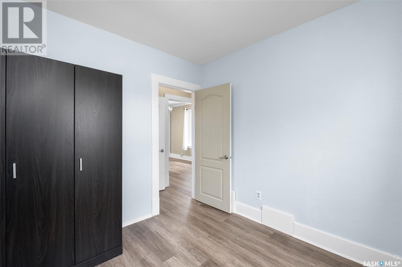 100 3rd AVENUE W