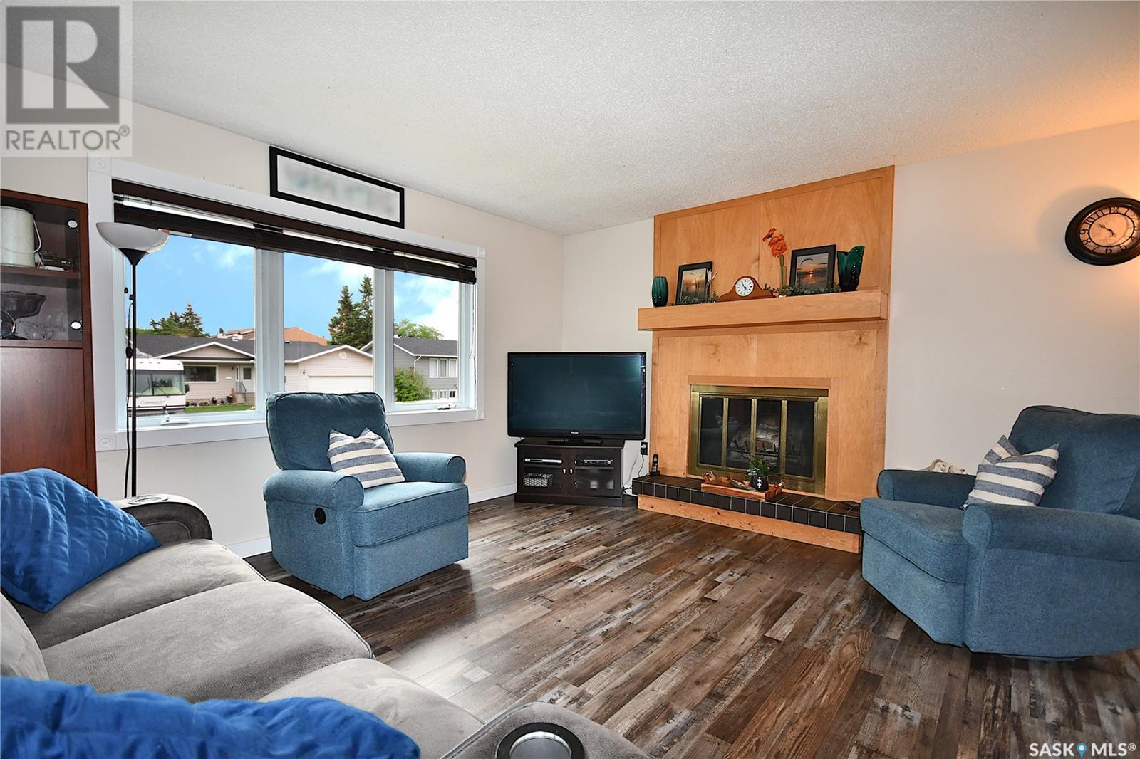 1022 Woodman CRESCENT