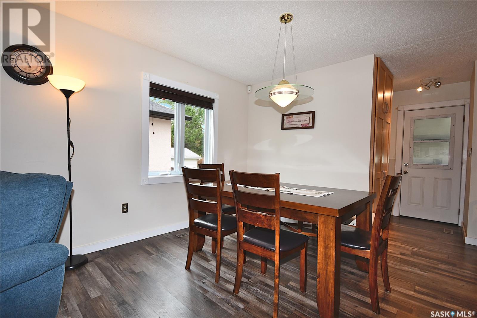 1022 Woodman CRESCENT