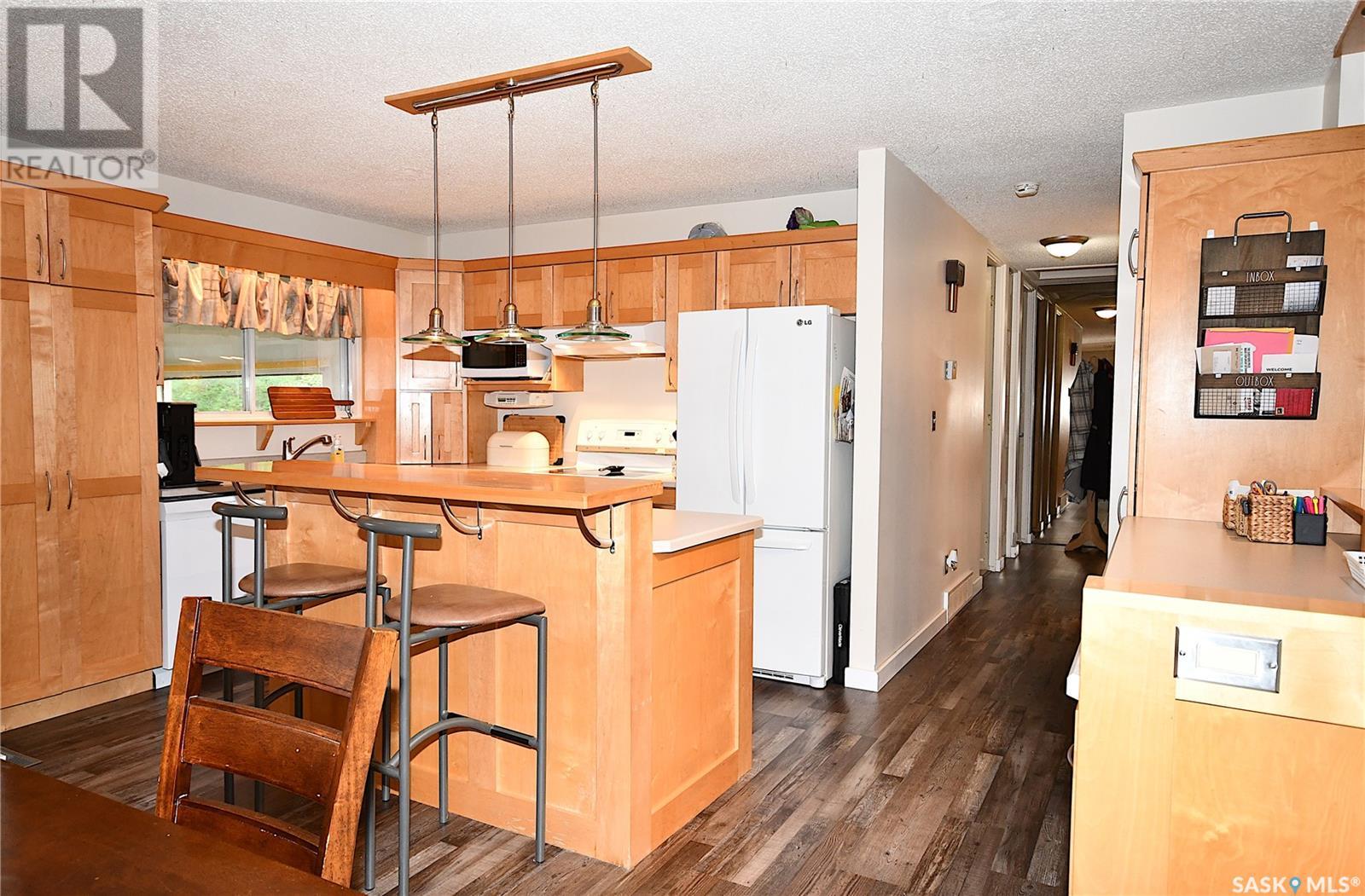 1022 Woodman CRESCENT