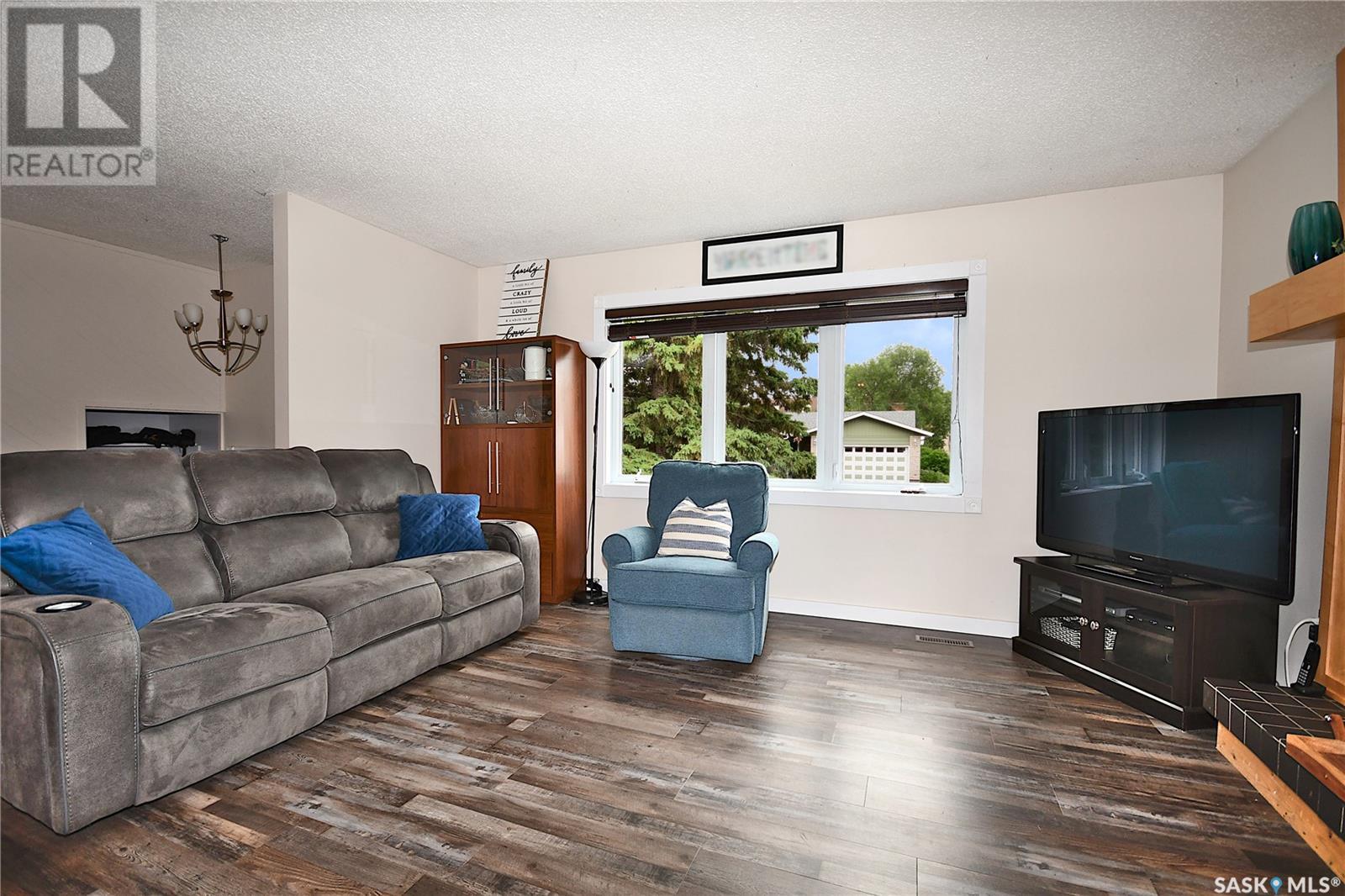 1022 Woodman CRESCENT