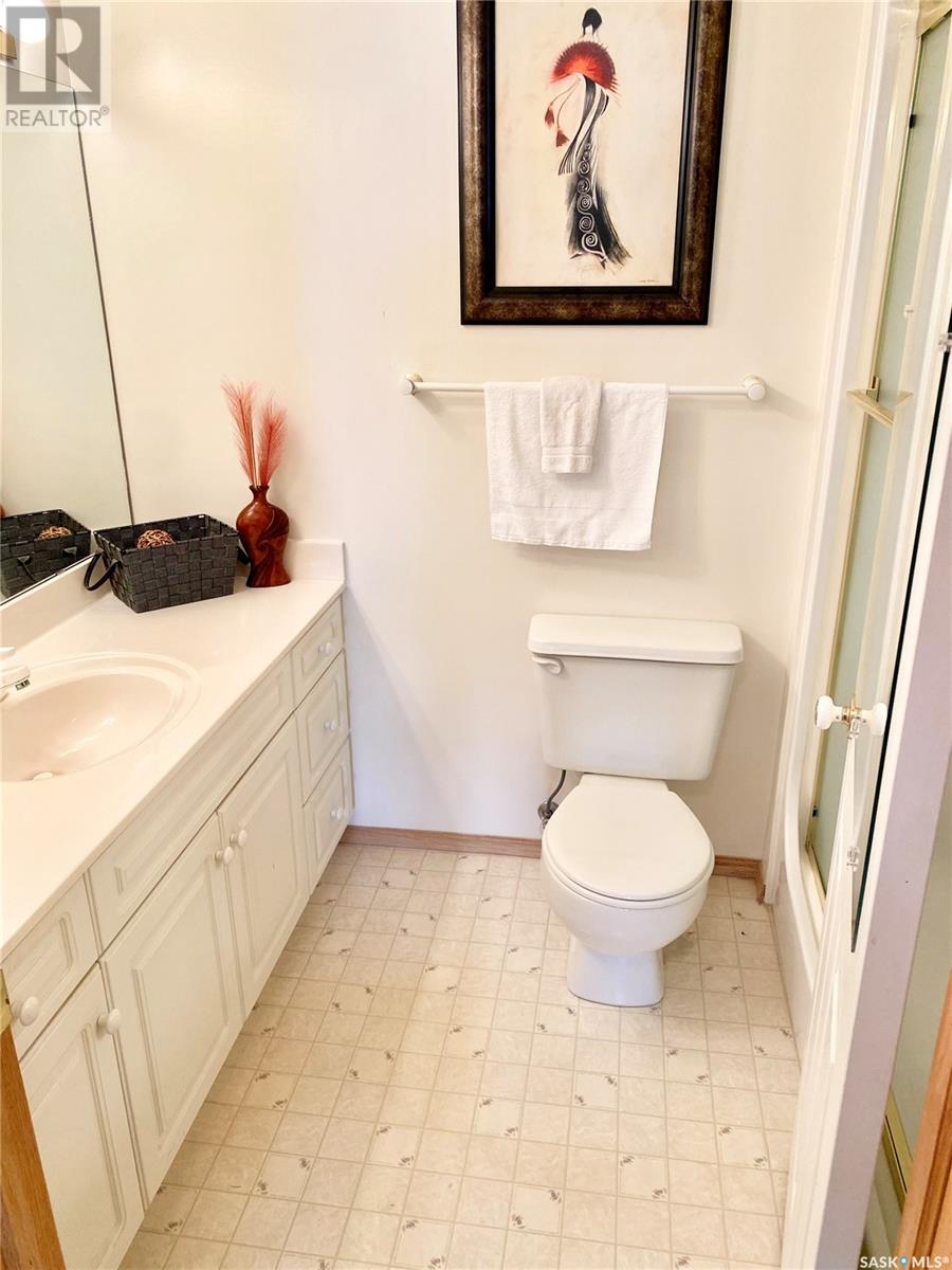 318 305 34th STREET W