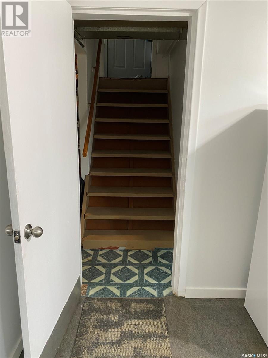950 17th STREET W