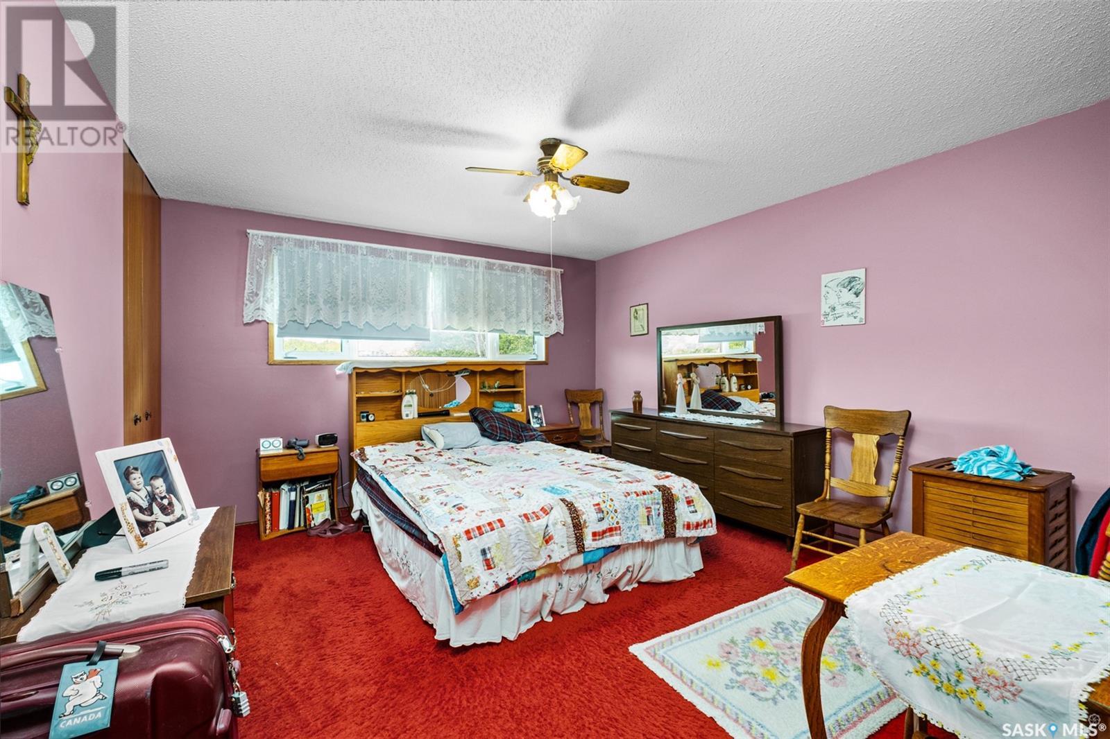 Schoettler Acreage Spruce Home