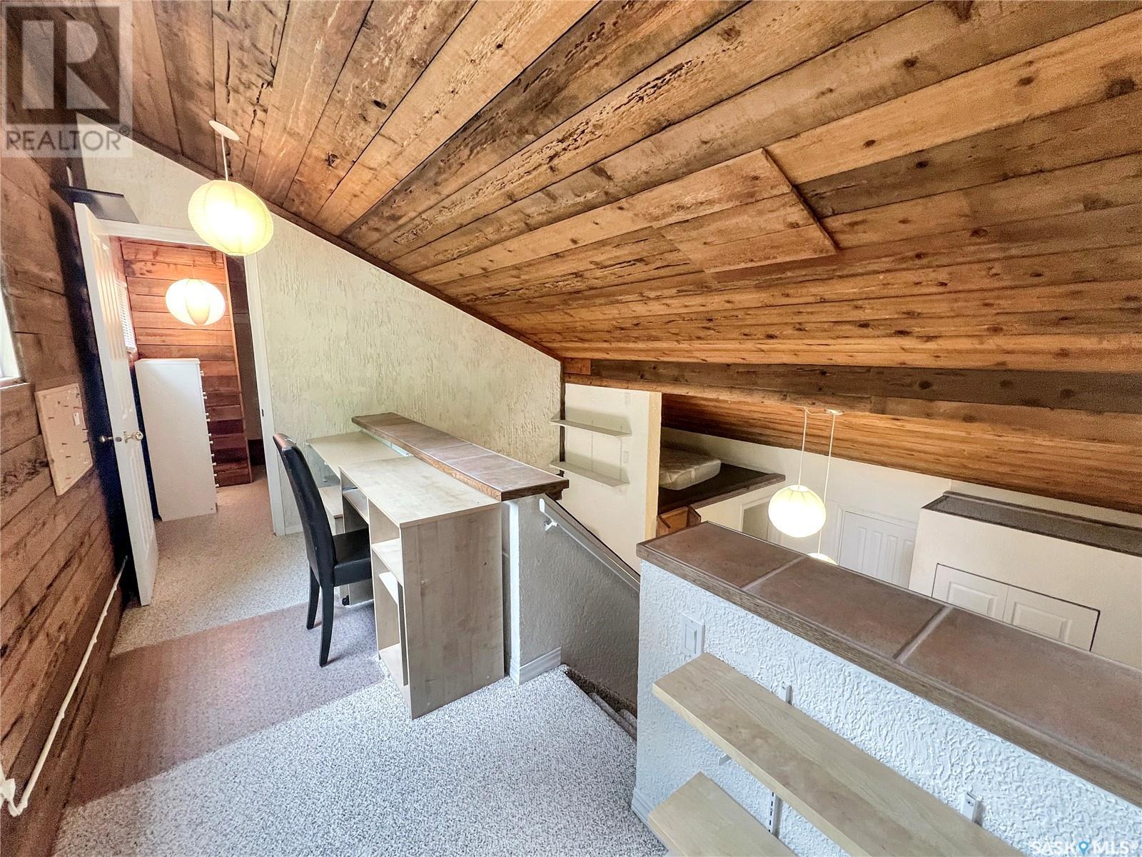 18 Sanderman DRIVE