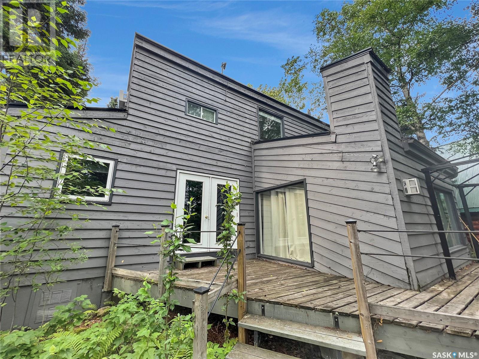 18 Sanderman DRIVE