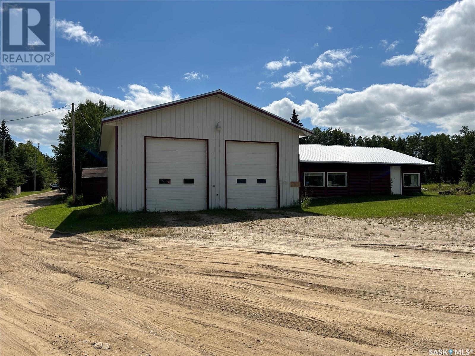 1 Lorraine DRIVE