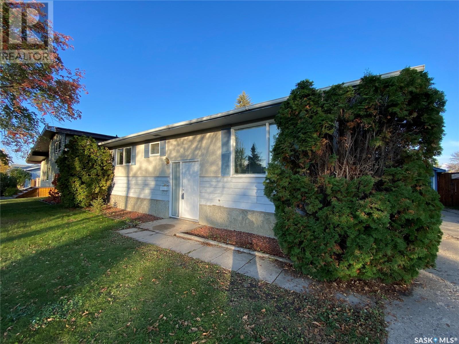 1482 Sibbald CRESCENT